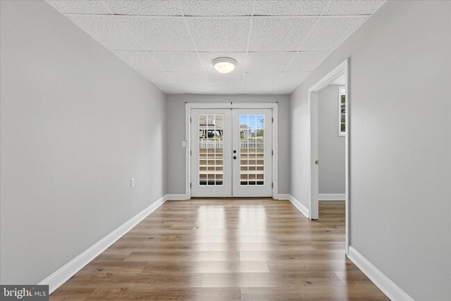 Building Photo - 102 Bramble Ct