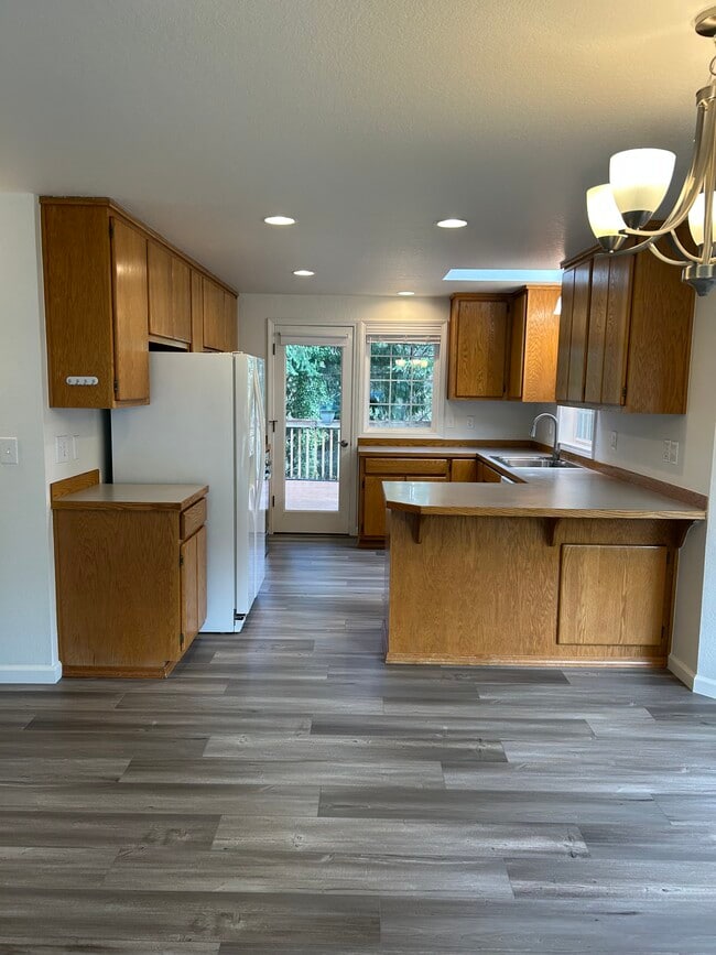 Building Photo - 4906 123rd St NE