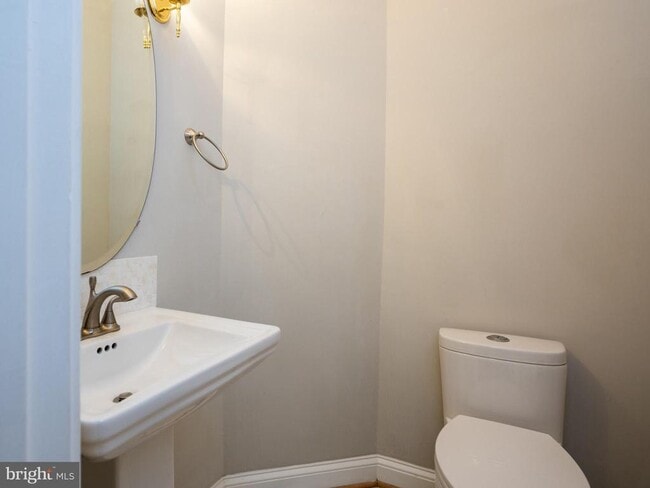 Building Photo - 2155 Wolftrap Ct