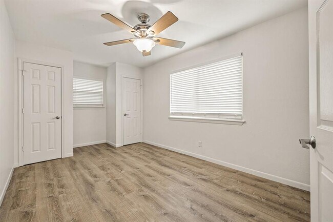 Building Photo - 4306 Avenue A