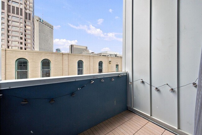 Building Photo - 160 N Wall St