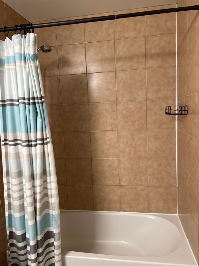 Building Photo - 705 Keystone Ln