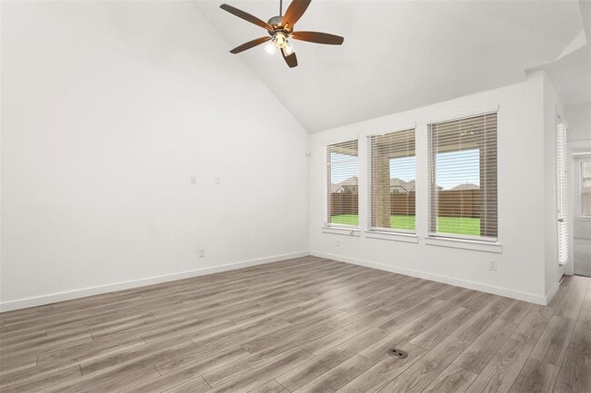 Building Photo - 13005 Blue Flora Dr