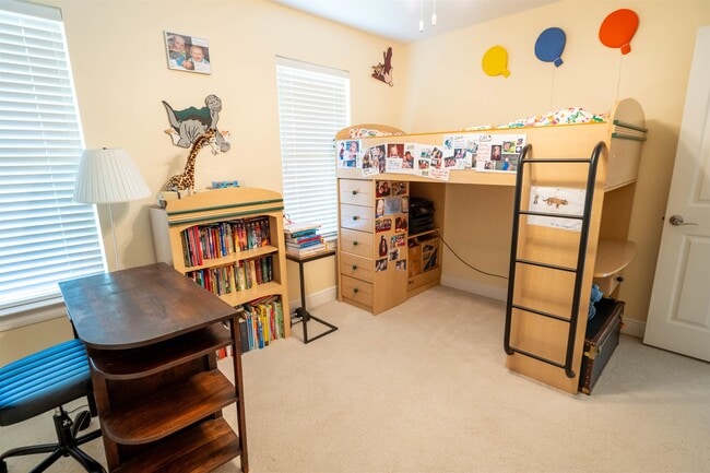 Building Photo - 491 Frank Shaw Rd