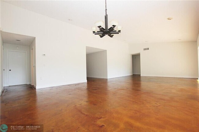Building Photo - 10134 Boca Woods Ln