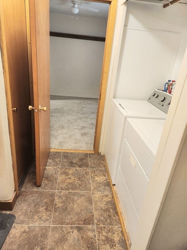 Building Photo - 2 Bedroom/2 Bath House