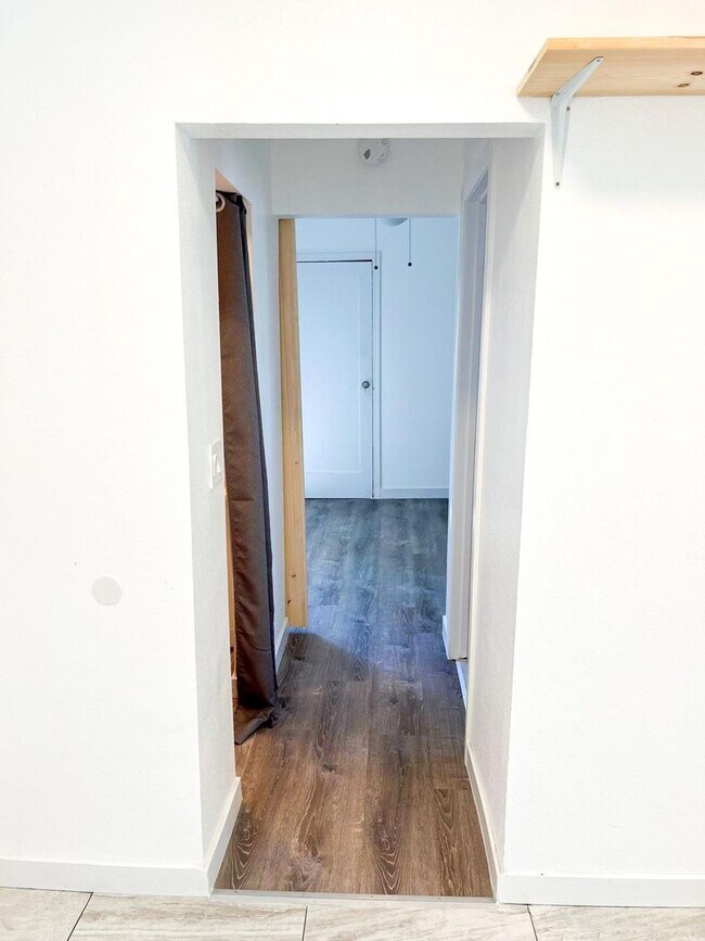 Building Photo - 2815 1st St