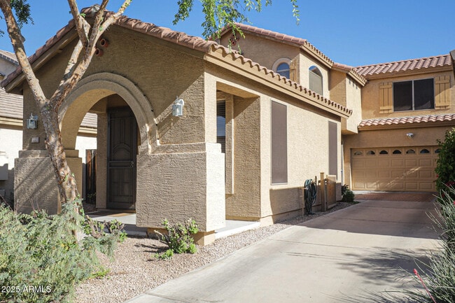 Building Photo - 1950 W Park Pl