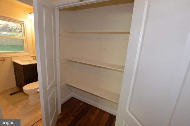 Building Photo - 12328 Chalford Ln