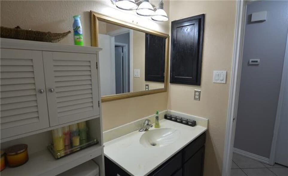Building Photo - 4108 Goodnight Cir