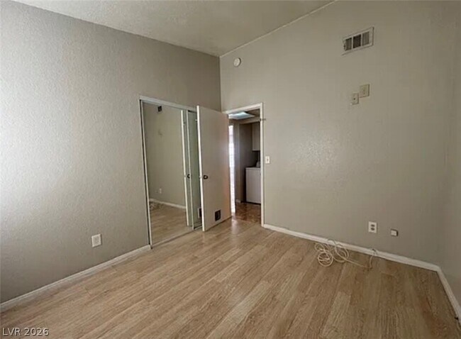 Building Photo - 7030 Orange Grove Ln