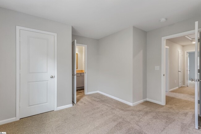 Building Photo - 137 Foundation Wy