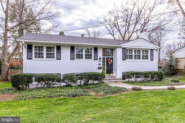 Building Photo - 6519 Engel Dr