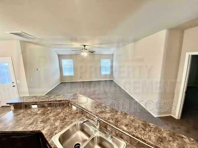 Building Photo - 11529 SW 26th St