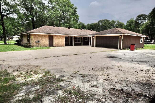 Building Photo - 23114 Laura Ln