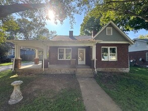 Building Photo - 114 N Hatton Ave