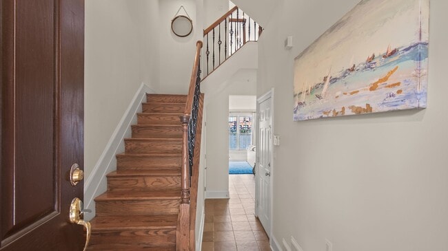 Building Photo - Waterfront living in the heart of Canton!