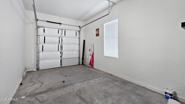 Building Photo - 4219 N 161st Ave