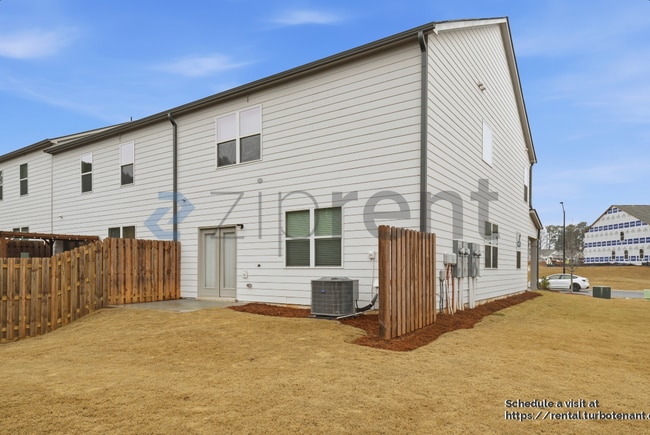 Building Photo - 2438 Bayberry St