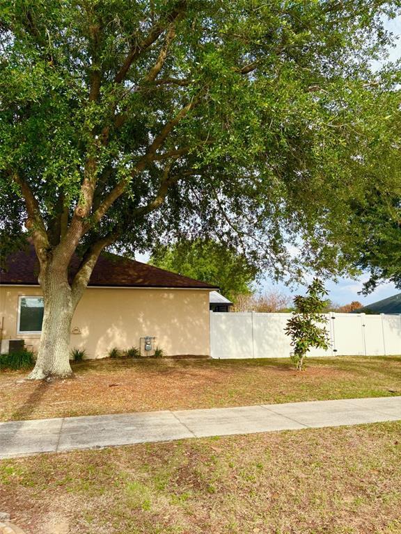 Building Photo - 1601 Silhouette Dr
