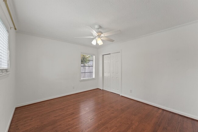 Building Photo - 4414 Gardendale Dr