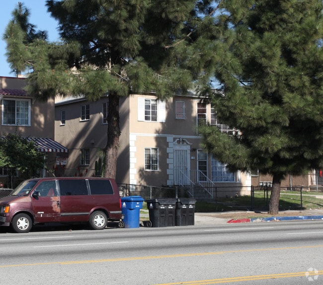 Primary Photo - 1311 W Martin Luther King Jr Blvd
