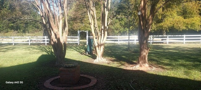 Building Photo - 8208 US-165