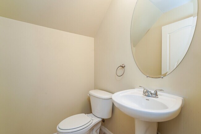 Building Photo - 10211 Tin Maple Dr