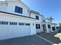 Building Photo - 3312 Kenilworth Dr
