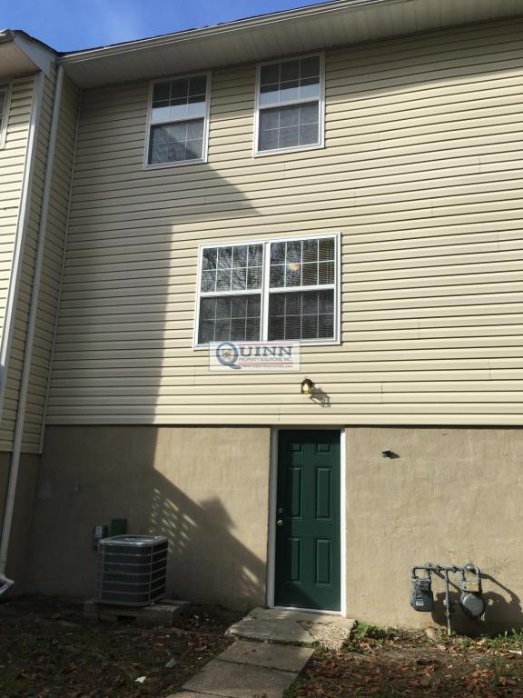 Building Photo - 129 E Village Rd