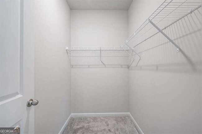 Building Photo - 1505 Slopeside Loop SE
