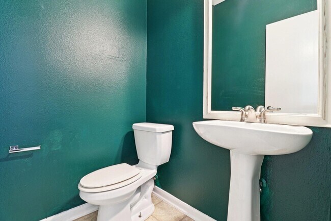 Building Photo - 16546 Cypress Thicket Dr