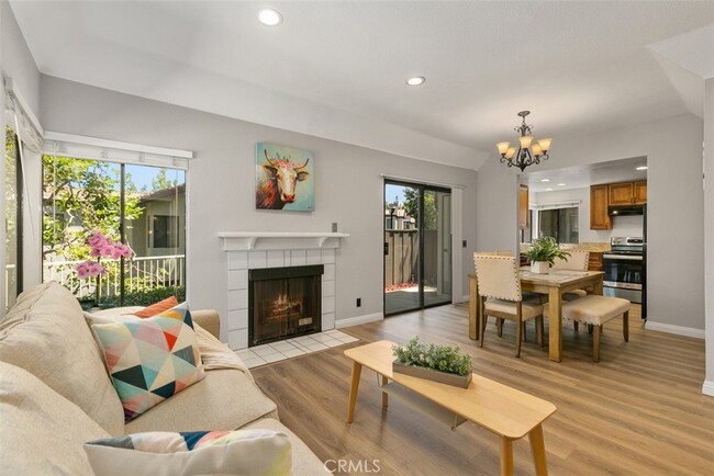 Building Photo - 22757 Lakeway Dr