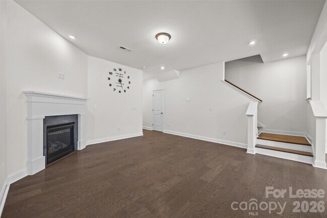 Building Photo - 1245 Pebble Grove Dr