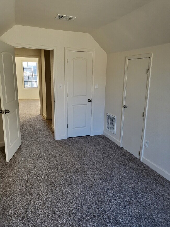 Building Photo - "Charming 3-Bed Home in Jonesboro with Granite Countertops & 2 Full Baths!"