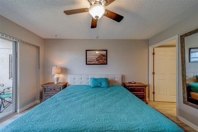 Building Photo - 9510 Harbor Greens Way