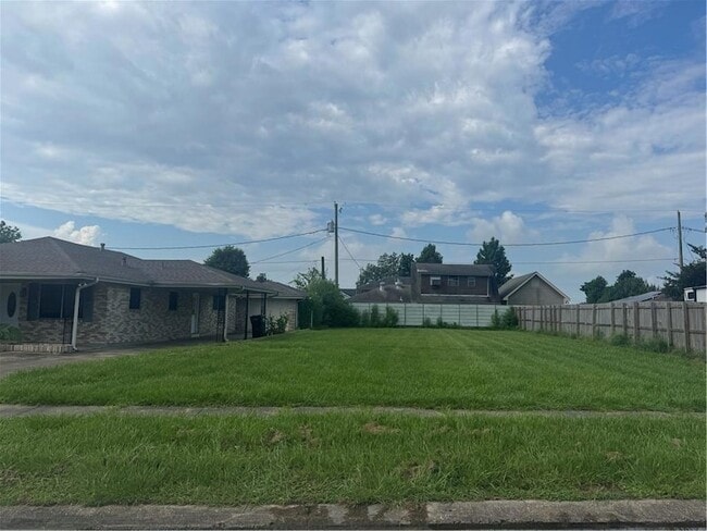 Building Photo - 324 Chinchilla Dr
