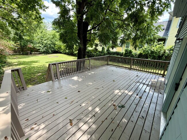 Building Photo - Newly Remodeled 2BR/2BA East Nashville Home with Covered Front Porch, Huge Deck, Spacious Backyar...