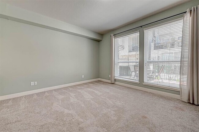 Building Photo - 1304 Cohn St