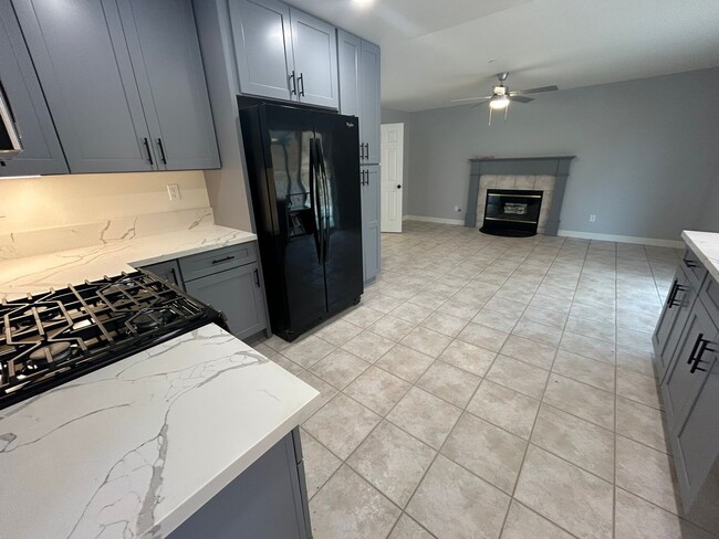Building Photo - Charming Renovated Home in Vista, CA – Cul...