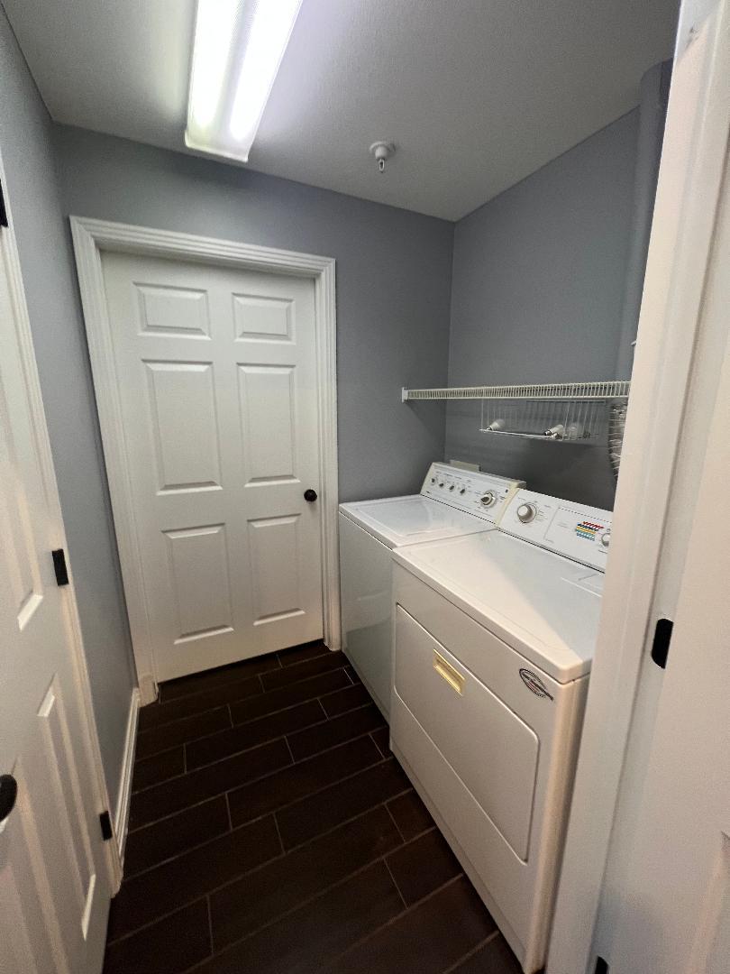 Building Photo - 12924 Ironstone Way