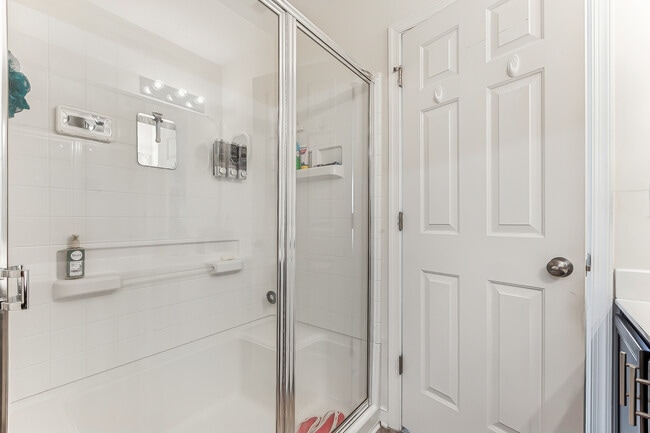 Building Photo - 116 Zenith Loop