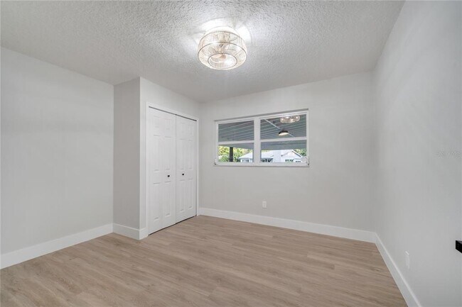 Building Photo - 7043 Carlene Dr