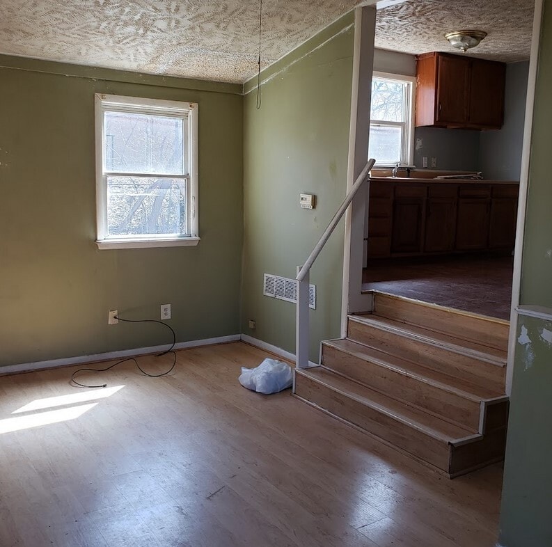 Building Photo - 3515 Bergman Ave