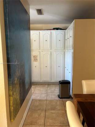Building Photo - 15516 Sharpecroft Dr