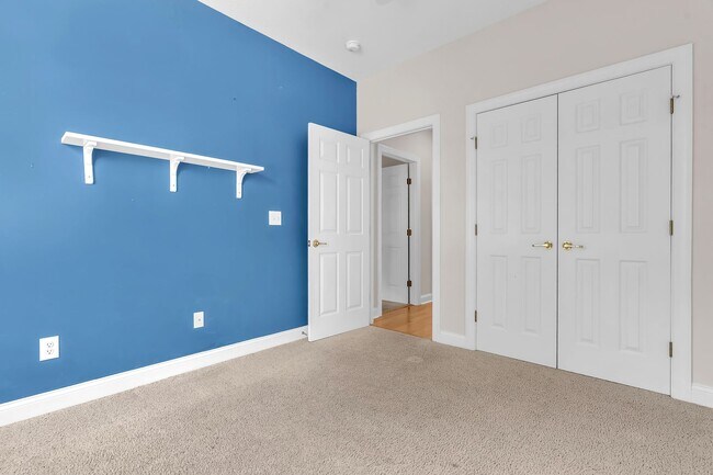 Building Photo - 210 Raven Ridge Ct