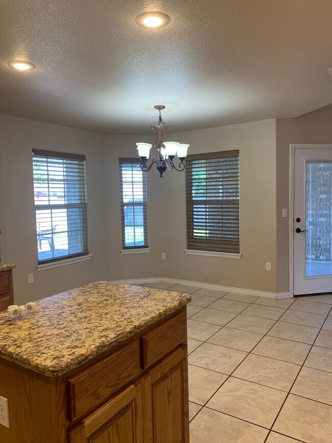Building Photo - 4301 Sandstone Dr