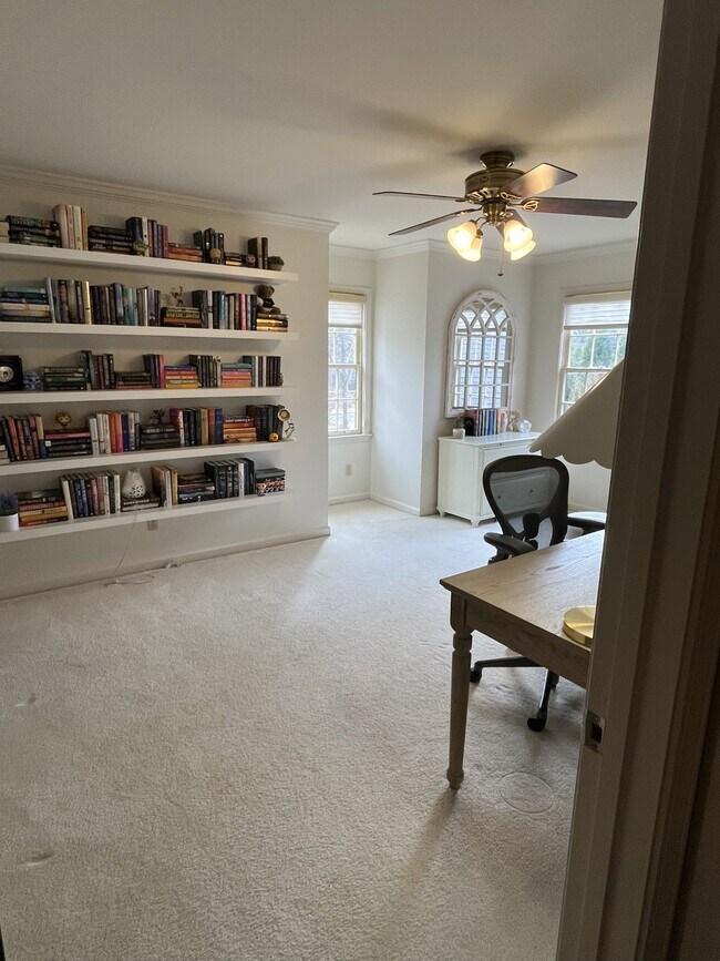 Building Photo - Sandy Springs Rental Home