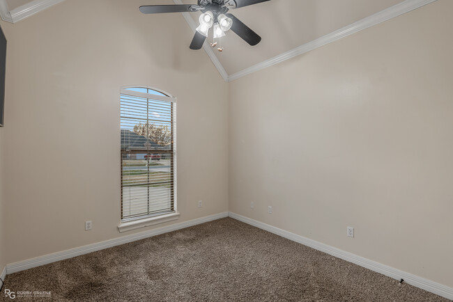 Building Photo - 4021 Elizabeth Ln