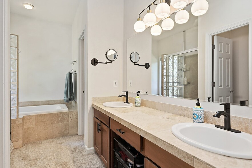Building Photo - 172 Palos Verdes